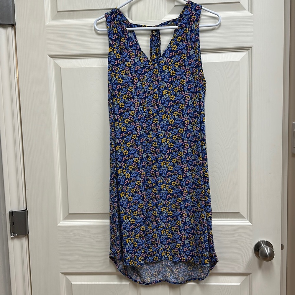 Gap Size Small summer floral blue dress sleeveless with tie on back neck